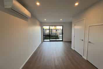 7 Whati Lane, Henderson