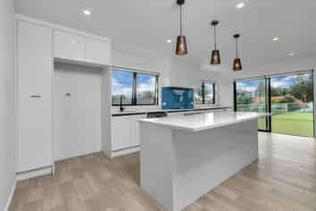 7/19 Milton Road, Orewa