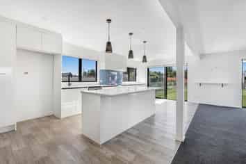 7/19 Milton Road, Orewa