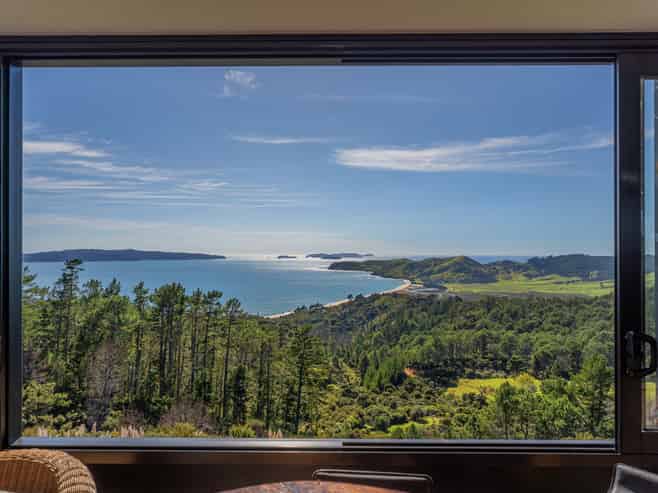 212 Black Jack Road, Kuaotunu