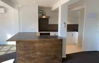 B/13 Lendenfeld Drive, Papatoetoe