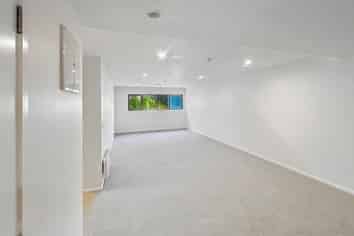 GH/28 Morning Star Place, Mount Albert