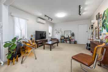 73 Oakdale Road, Mount Roskill