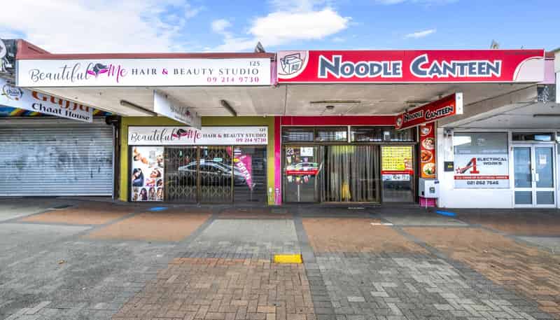 123-125 Great South Road, Papakura