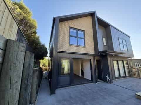 14d Omega Street, Newlands