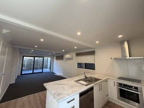 14d Omega Street, Newlands