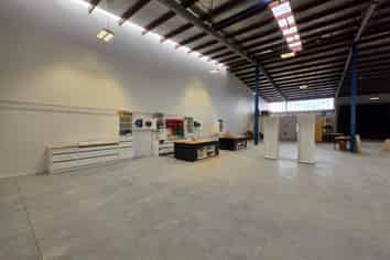 701 sq m Warehouse and Office - Recently Renovated 