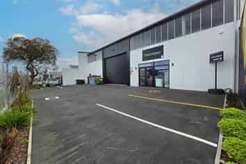 701 sq m Warehouse and Office - Recently Renovated 