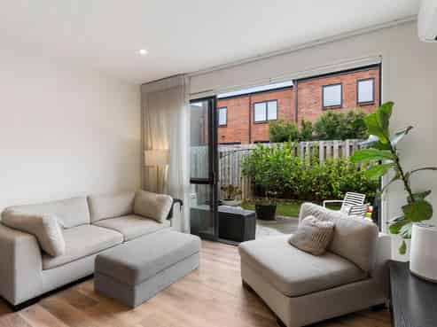 6 Panehe Lane, Mount Wellington