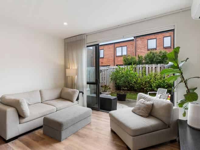 6 Panehe Lane, Mount Wellington