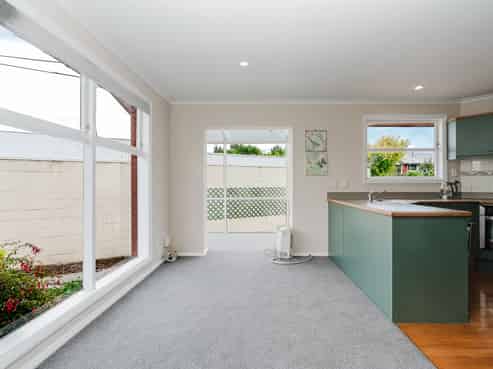6 Gerrand Place, Chedworth