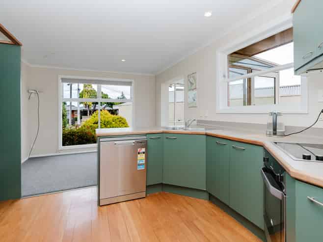 6 Gerrand Place, Chedworth