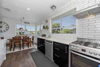 8 Cricket Place, Melville