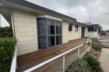 15 Lark Street, Oamaru