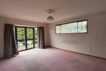 15 Lark Street, Oamaru