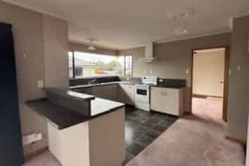 15 Lark Street, Oamaru