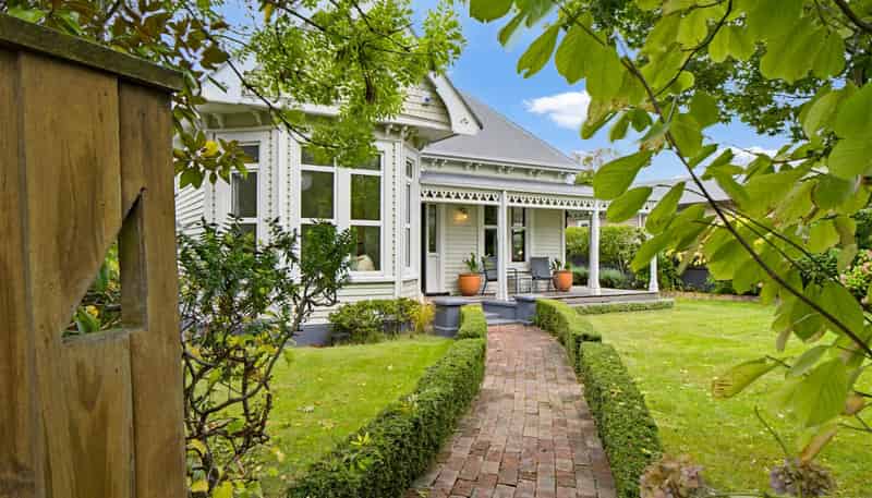 92 Warrington Street, Saint Albans