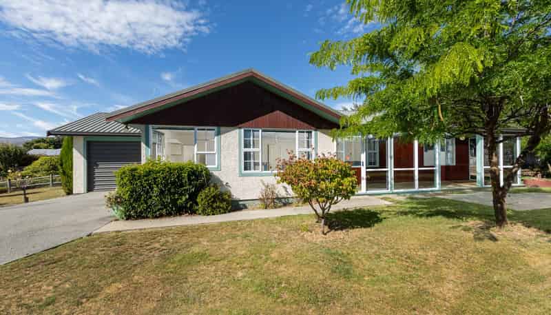 27 Achilles Place, Wanaka