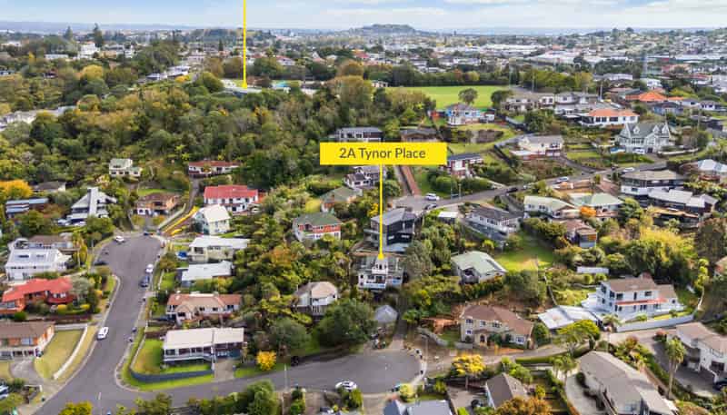 2A Tynor Place, Hillsborough