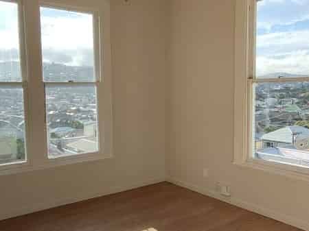 2/124 Constable Street, Newtown