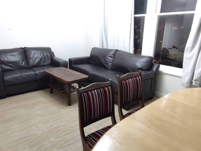 2/124 Constable Street, Newtown