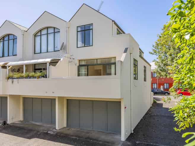 1/17 Margot Street, Epsom