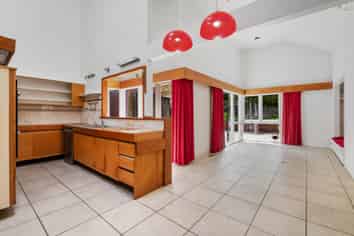 25 & 27 Kauri Glen Road, Northcote