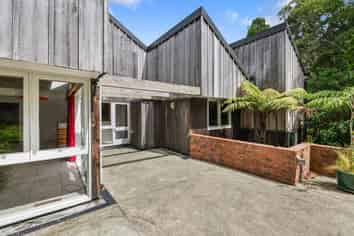 25 & 27 Kauri Glen Road, Northcote