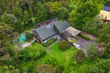 25 & 27 Kauri Glen Road, Northcote