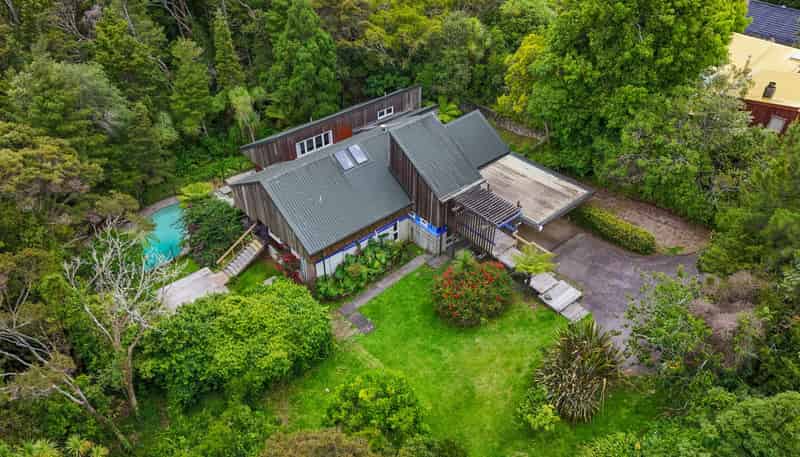 25 & 27 Kauri Glen Road, Northcote