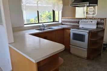 24 Woodside Avenue, Northcote