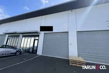 147 sqm Manurewa Warehouse with Container Access