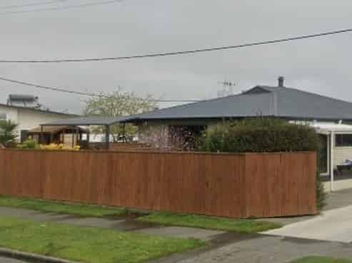 61 Harold Holt Avenue, Pirimai