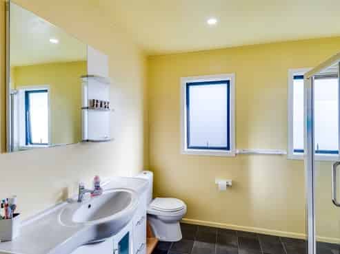 61 Harold Holt Avenue, Pirimai