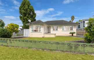 12 Montmere Avenue, Te Atatu Peninsula