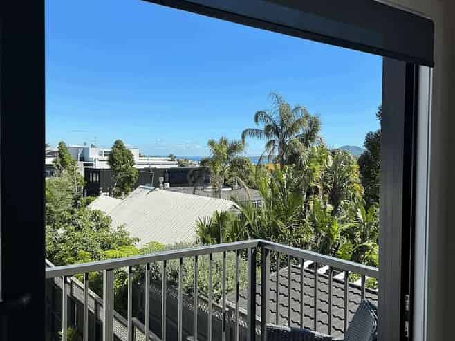 2/64 Maskell Street, St Heliers