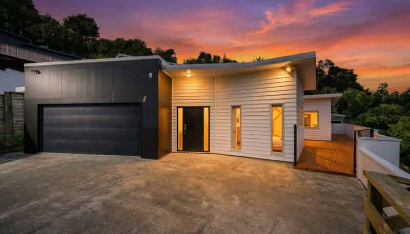 12 Dundas Road, Riverside