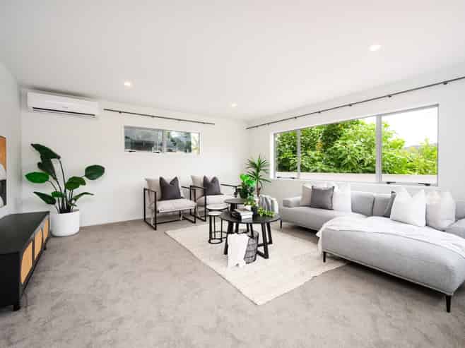12 Dundas Road, Riverside