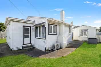 10 Cornfoot Street, Castlecliff