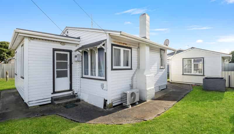 10 Cornfoot Street, Castlecliff