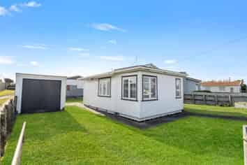 10 Cornfoot Street, Castlecliff