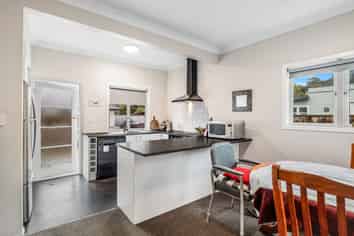 43 Field Street, Aramoho