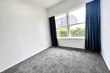 2/12 Aramoana Ave, Devonport