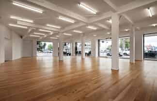 Flagship Corner Position