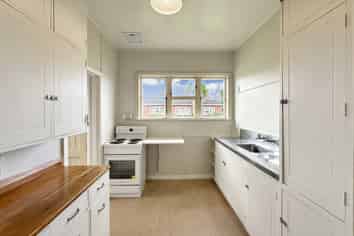 2 White Street, Whanganui East