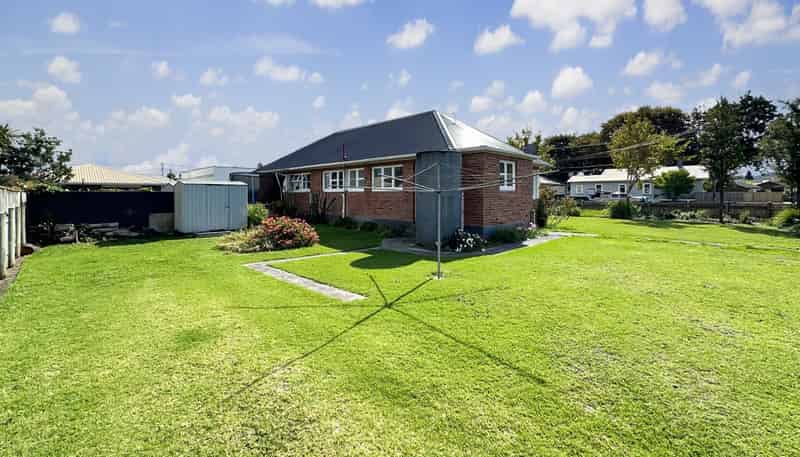 2 White Street, Whanganui East