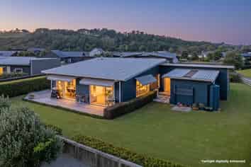 15 Admiral Drive, Cooks Beach