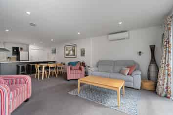 11A Albert Sheppard Close, Yaldhurst