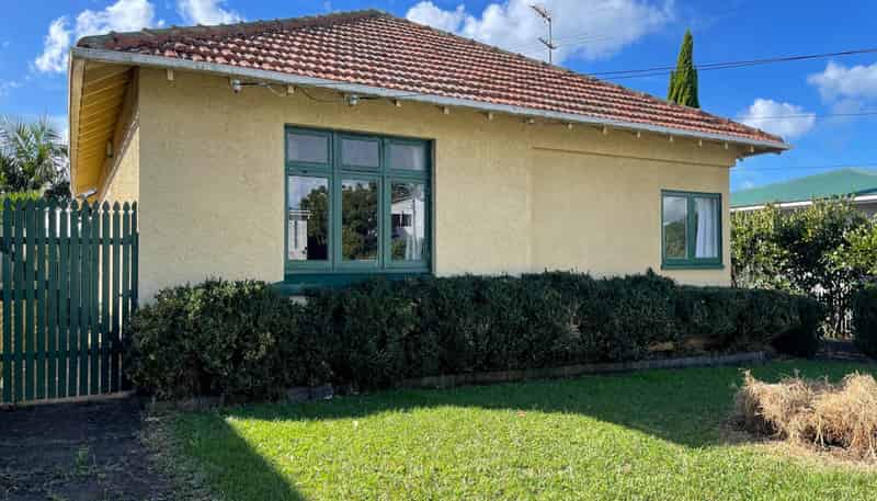 7 Riro Street, Point Chevalier