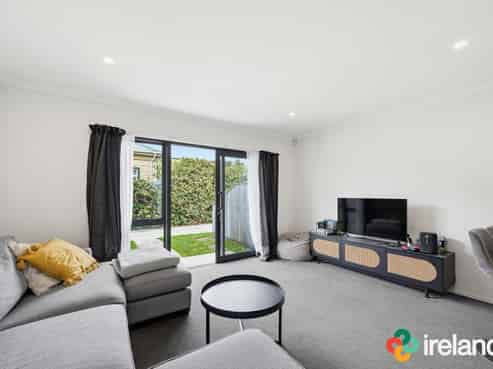 2/176 Geraldine Street, Edgeware